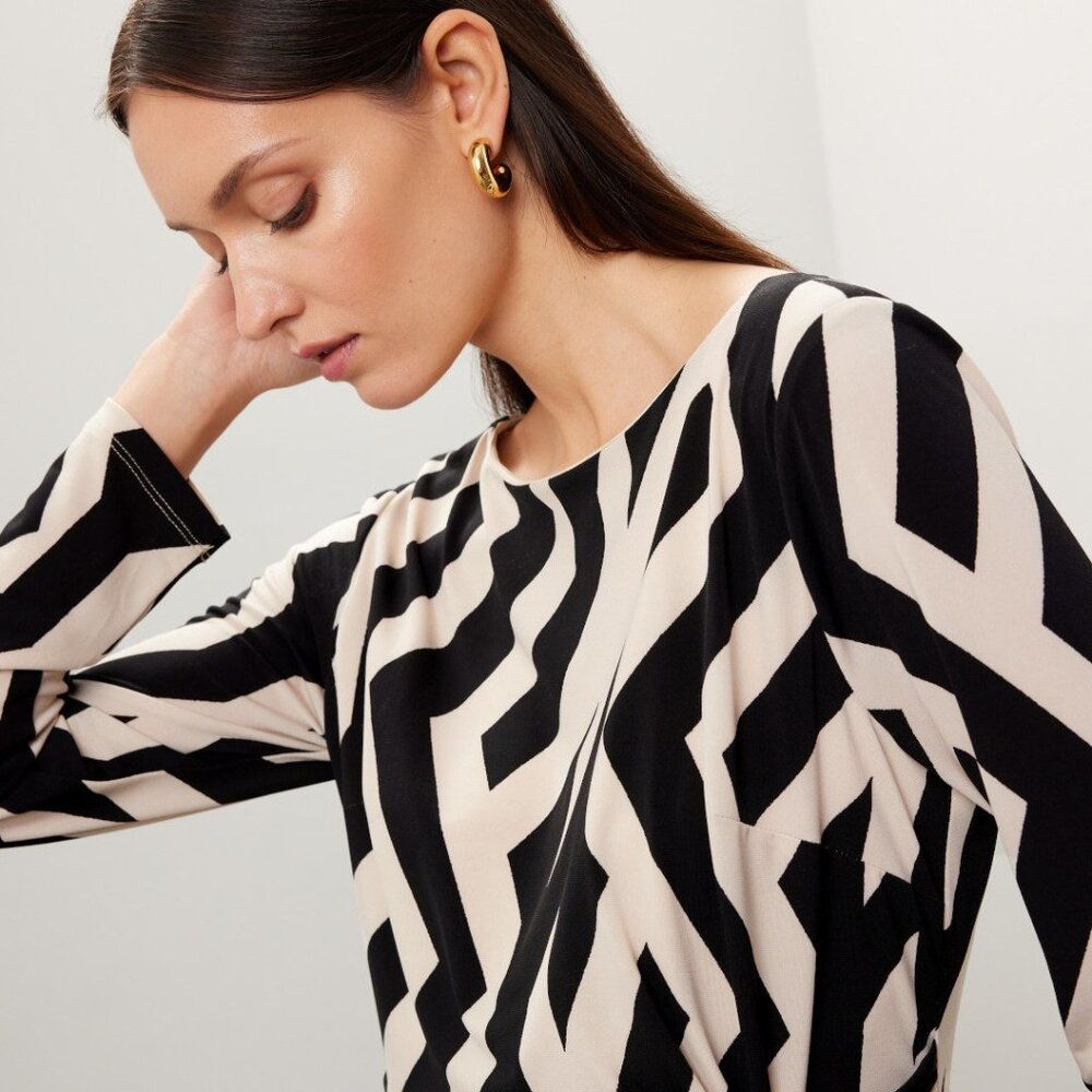 Geometric Dress - Picture 8 of 8